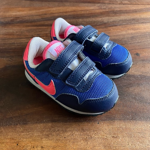 Nike Metro Plus Blue Pink 2 Strap Sneakers Easy Slip On Shoes Toddler Size 6C - Picture 1 of 7